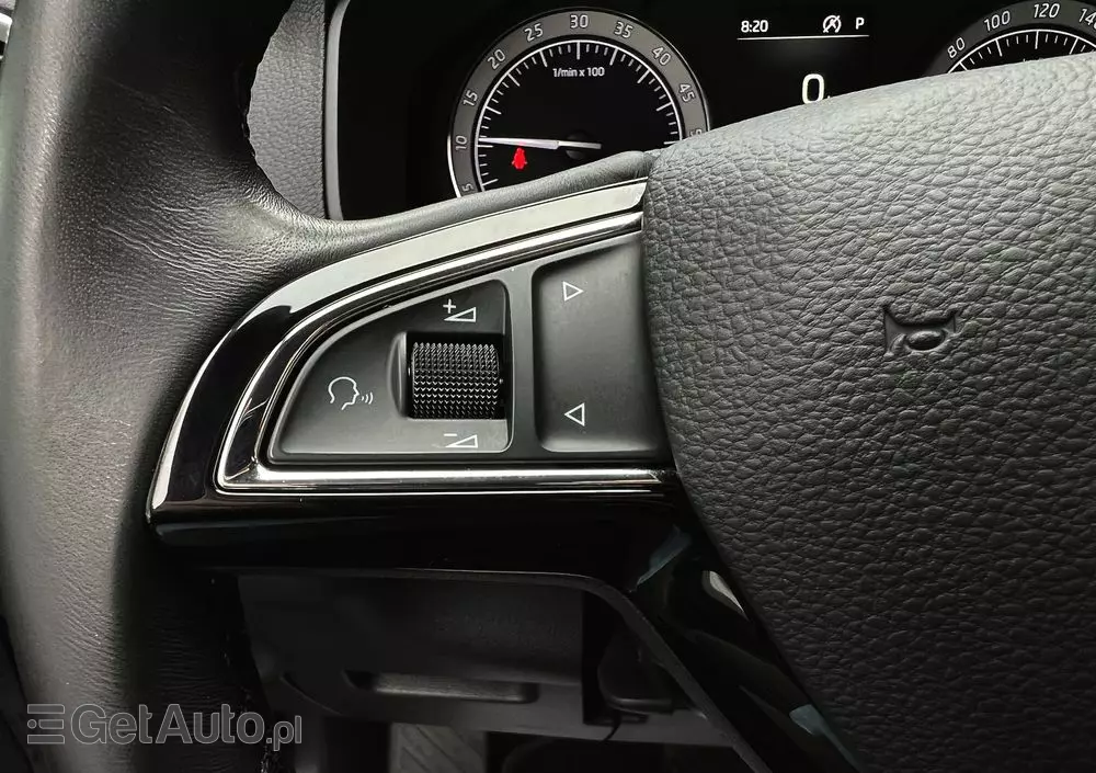 SKODA Karoq 1.6 TDI SCR DSG Ambition