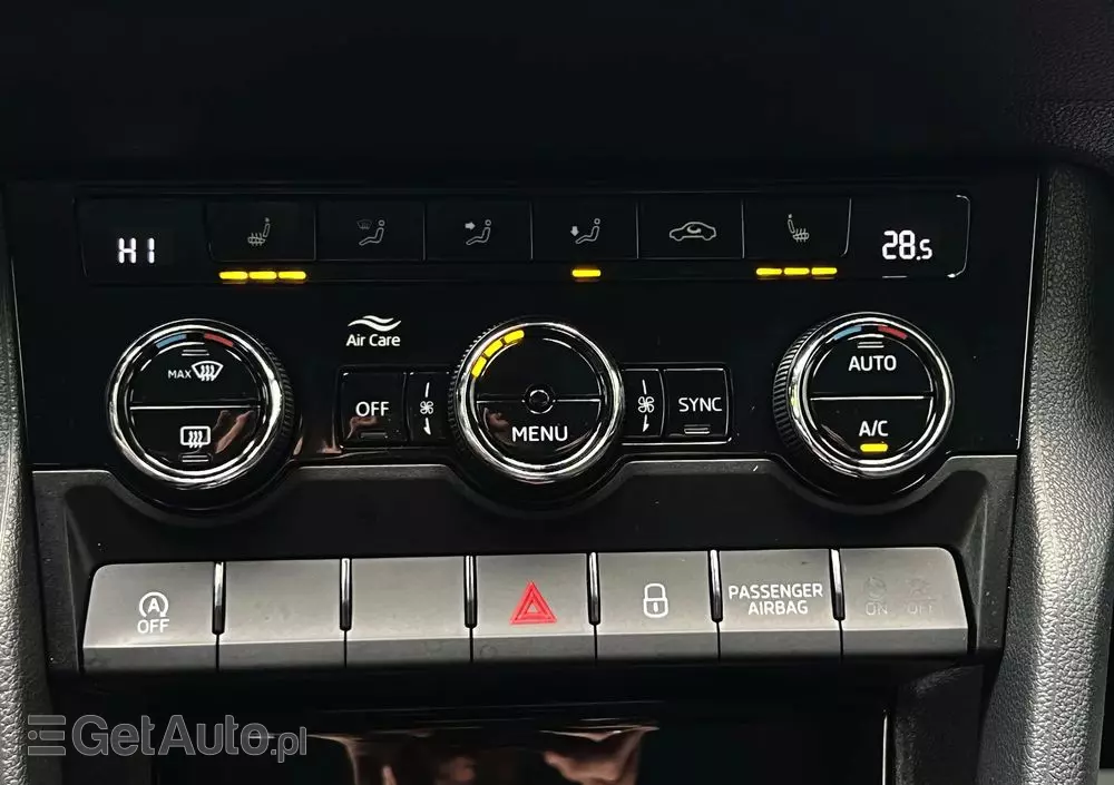 SKODA Karoq 1.6 TDI SCR DSG Ambition