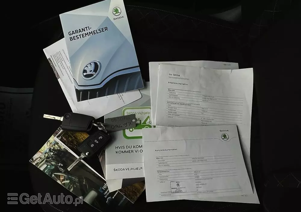 SKODA Karoq 1.6 TDI SCR DSG Ambition