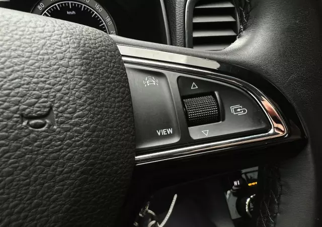 SKODA Karoq 1.6 TDI SCR DSG Ambition