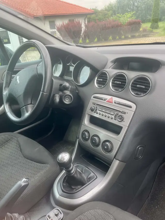 PEUGEOT 308 Premium 150
