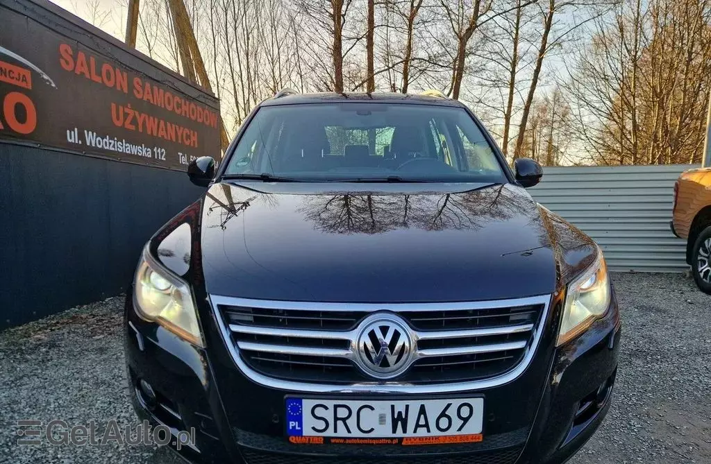 VOLKSWAGEN Tiguan 