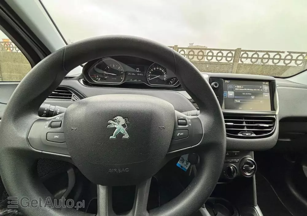 PEUGEOT 208 1.6 BlueHDi Active