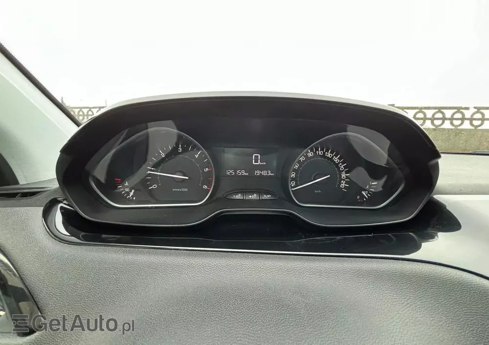 PEUGEOT 208 1.6 BlueHDi Active