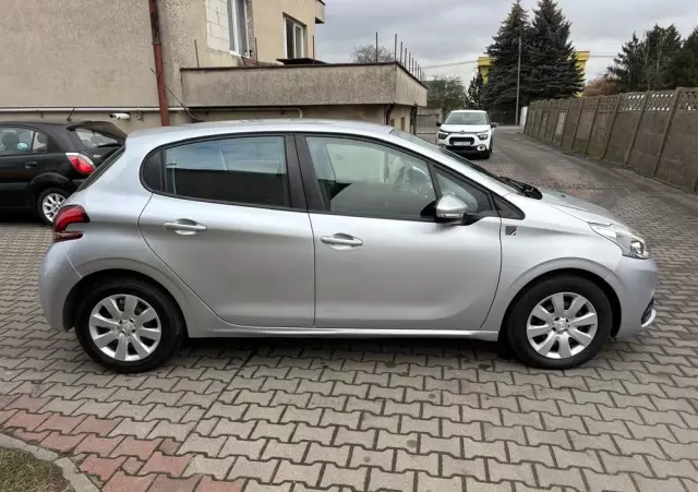 PEUGEOT 208 1.6 BlueHDi Active