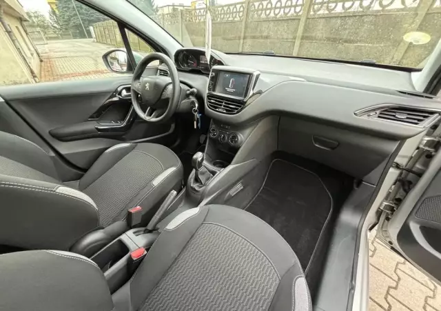 PEUGEOT 208 1.6 BlueHDi Active