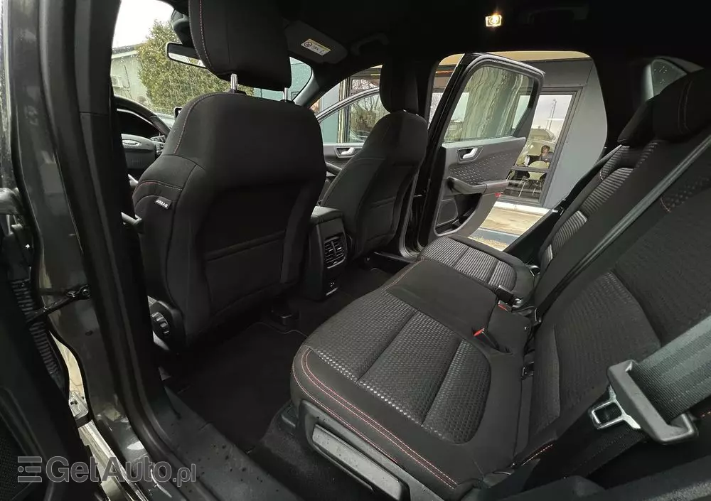 FORD Kuga 1.5 EcoBoost ST-LINE