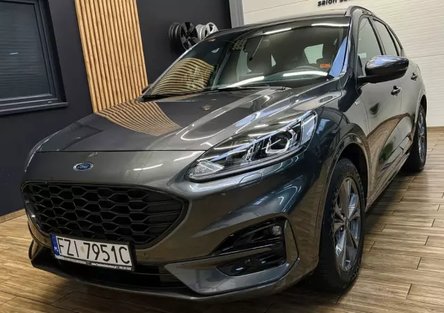 FORD Kuga 1.5 EcoBoost ST-LINE