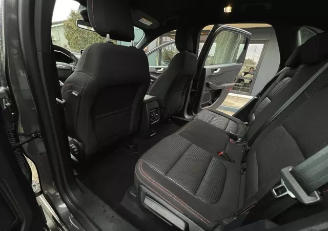 FORD Kuga 1.5 EcoBoost ST-LINE