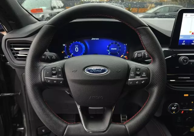 FORD Kuga 1.5 EcoBoost ST-LINE