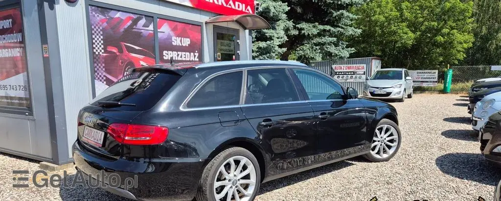 AUDI A4 