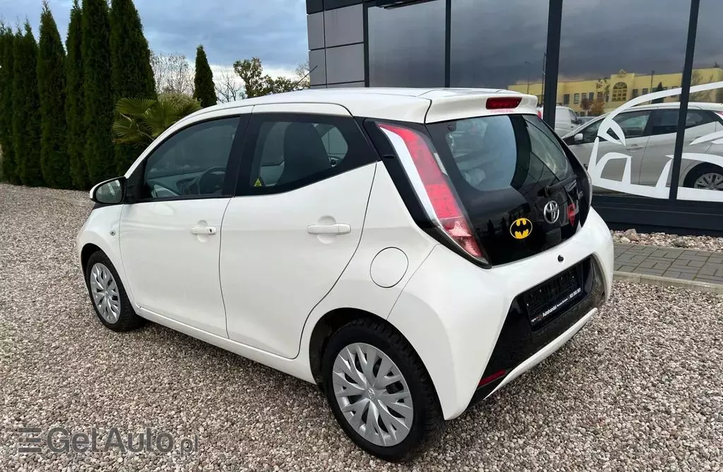 TOYOTA Aygo 1.0 VVT-i (69 KM)