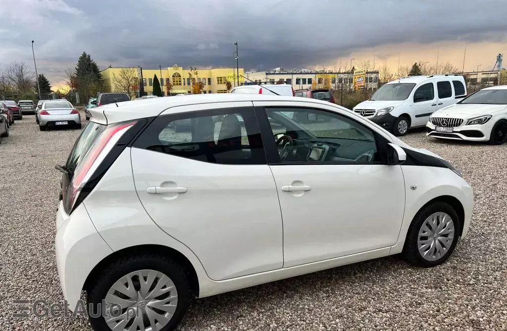 TOYOTA Aygo 1.0 VVT-i (69 KM)