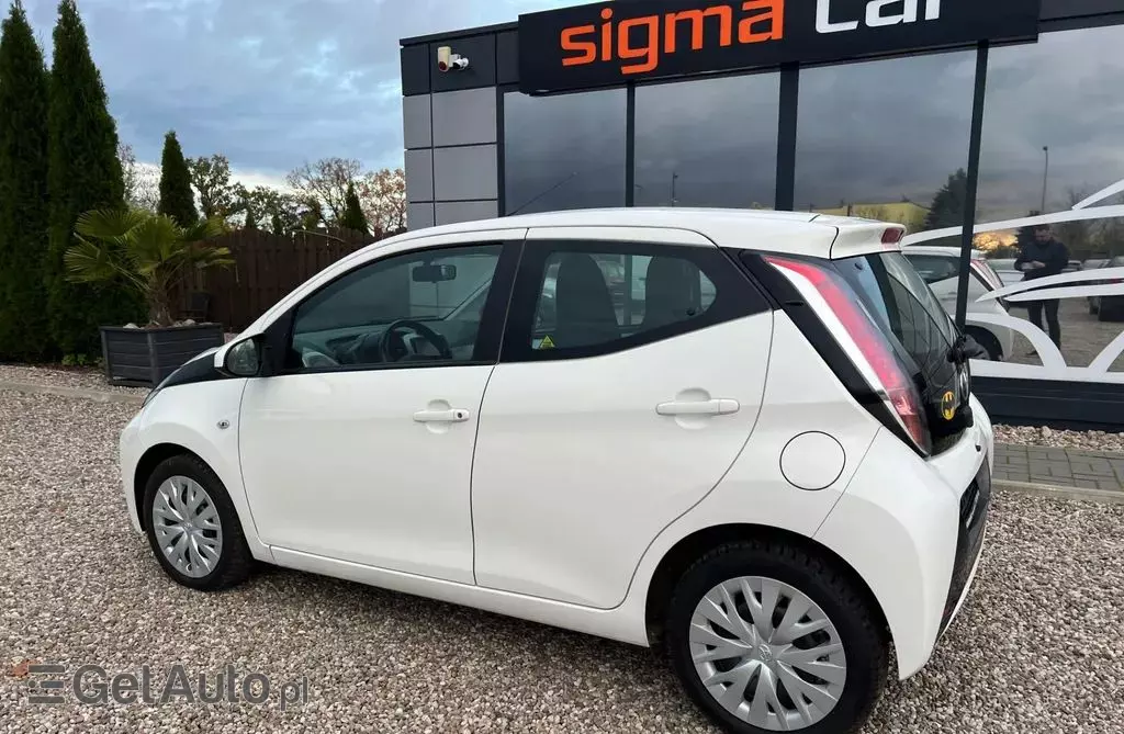 TOYOTA Aygo 1.0 VVT-i (69 KM)