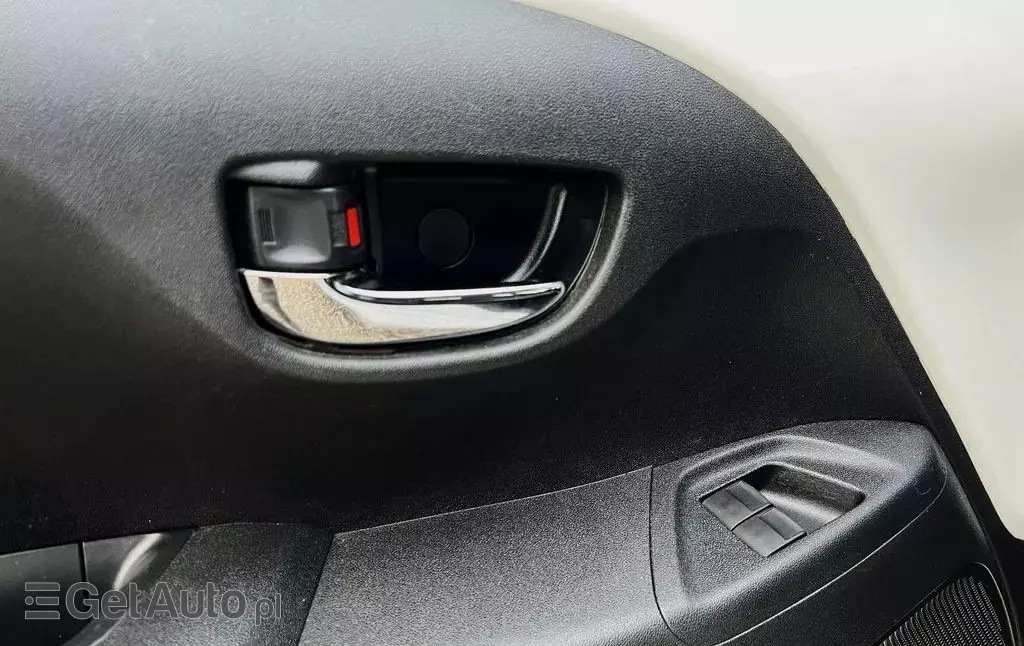 TOYOTA Aygo 1.0 VVT-i (69 KM)