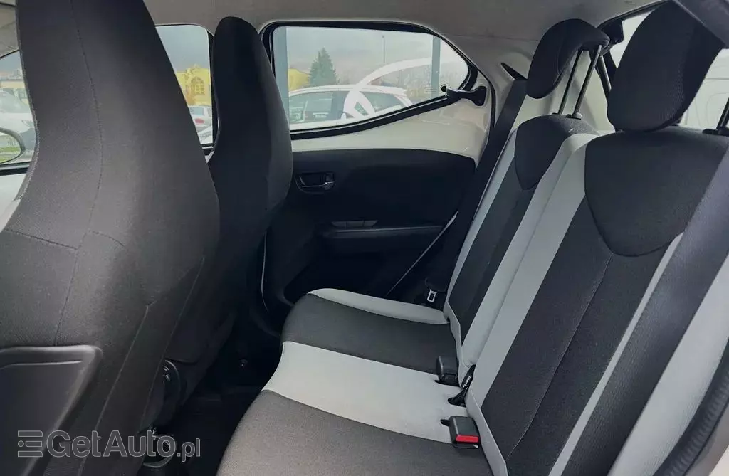 TOYOTA Aygo 1.0 VVT-i (69 KM)