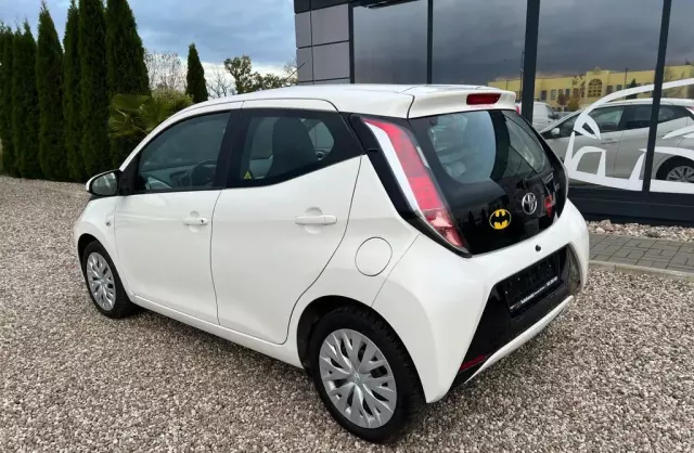 TOYOTA Aygo 1.0 VVT-i (69 KM)