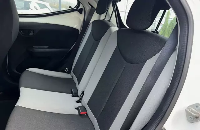 TOYOTA Aygo 1.0 VVT-i (69 KM)