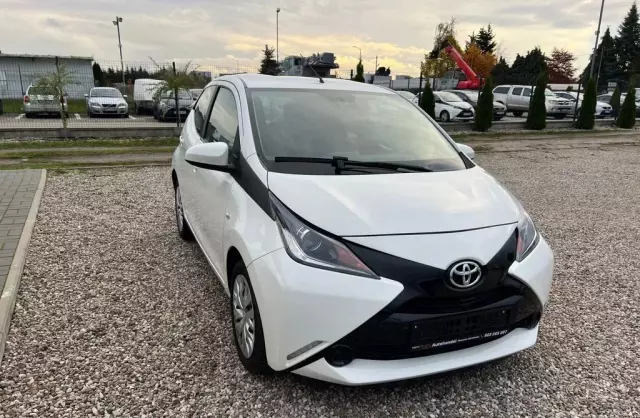 TOYOTA Aygo 1.0 VVT-i (69 KM)