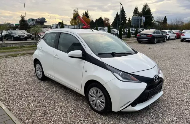 TOYOTA Aygo 1.0 VVT-i (69 KM)
