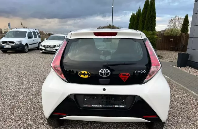 TOYOTA Aygo 1.0 VVT-i (69 KM)