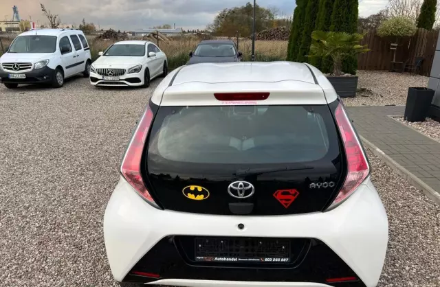 TOYOTA Aygo 1.0 VVT-i (69 KM)