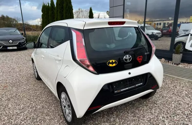 TOYOTA Aygo 1.0 VVT-i (69 KM)