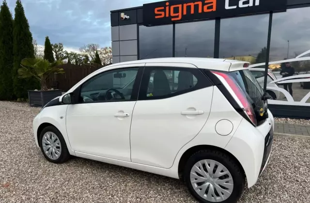TOYOTA Aygo 1.0 VVT-i (69 KM)