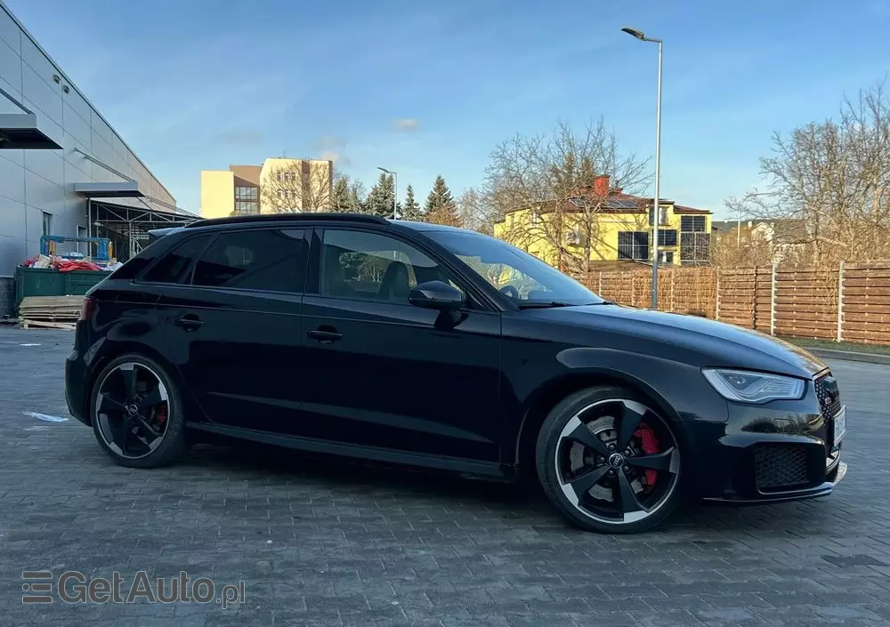 AUDI RS3 Sportback S tronic
