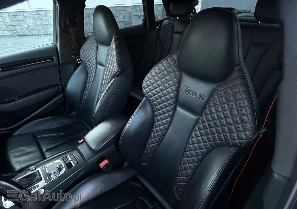 AUDI RS3 Sportback S tronic