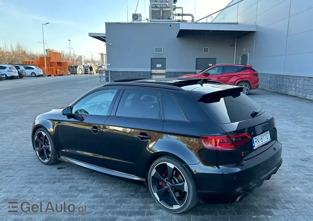 AUDI RS3 Sportback S tronic