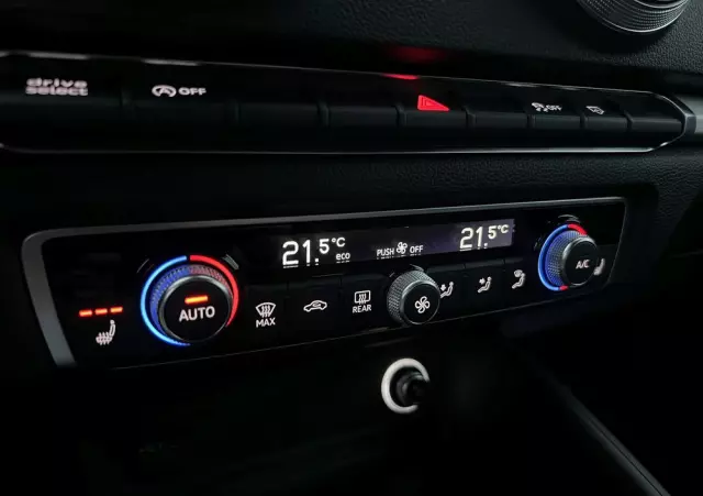 AUDI A3 2.0 TFSI Sportback quattro S tronic sport