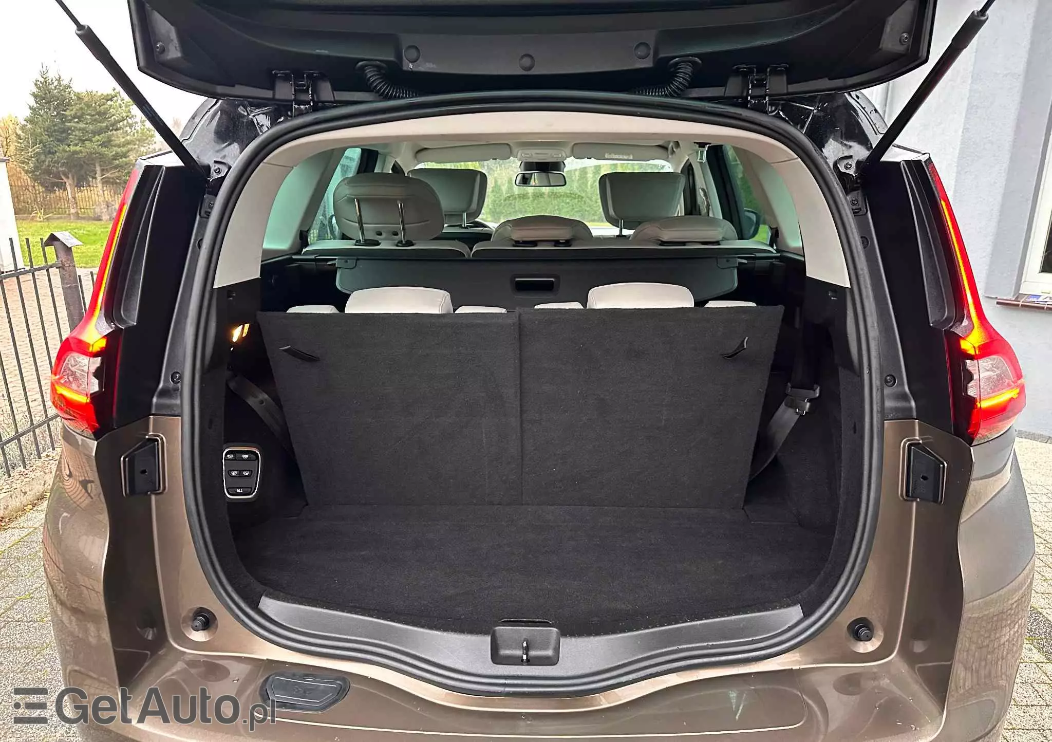 RENAULT Grand Scenic ENERGY dCi 110 EDC LIMITED