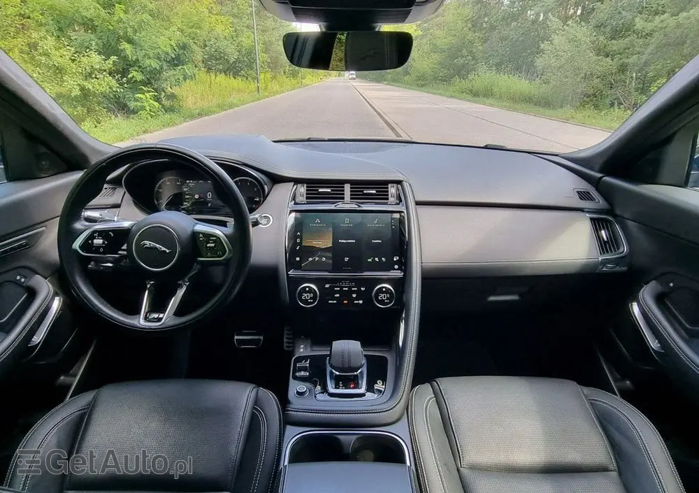 JAGUAR E-Pace 