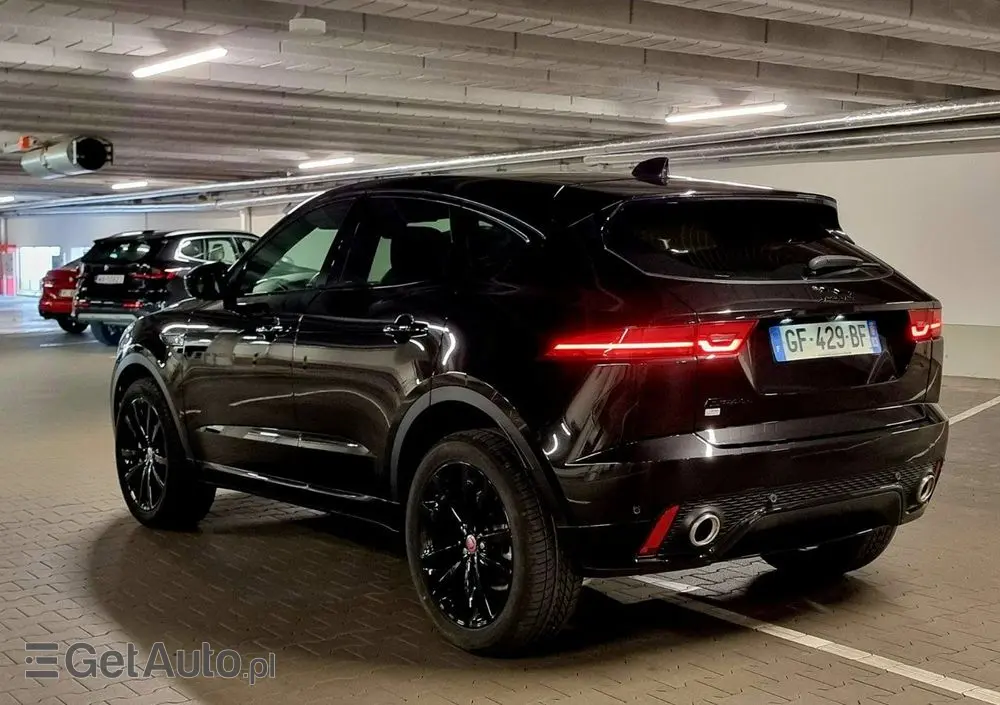 JAGUAR E-Pace 