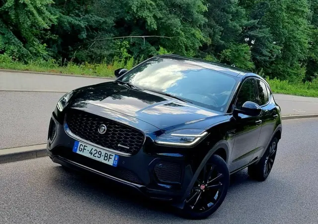 JAGUAR E-Pace 