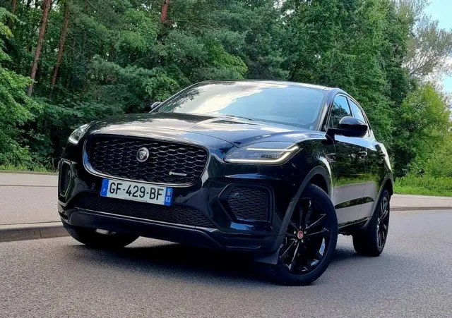 JAGUAR E-Pace 
