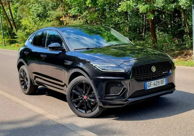 JAGUAR E-Pace 