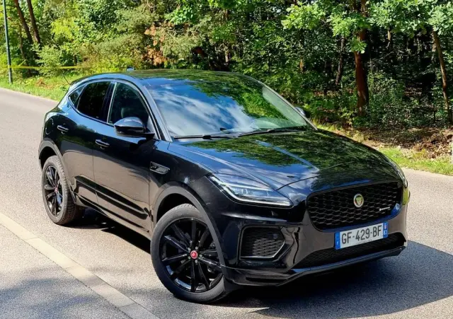 JAGUAR E-Pace 