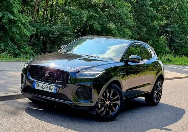 JAGUAR E-Pace 