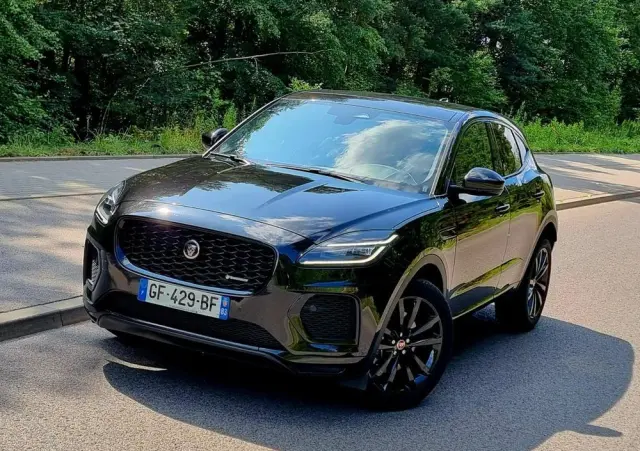 JAGUAR E-Pace 