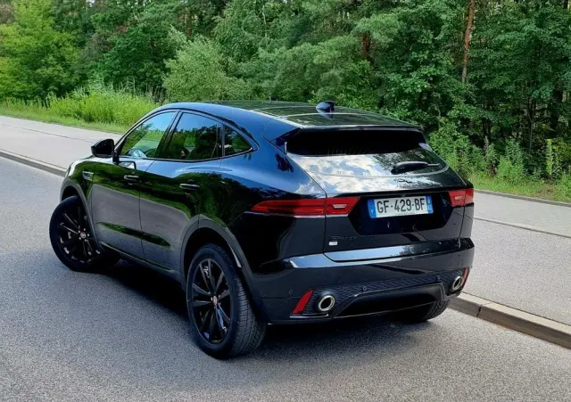 JAGUAR E-Pace 