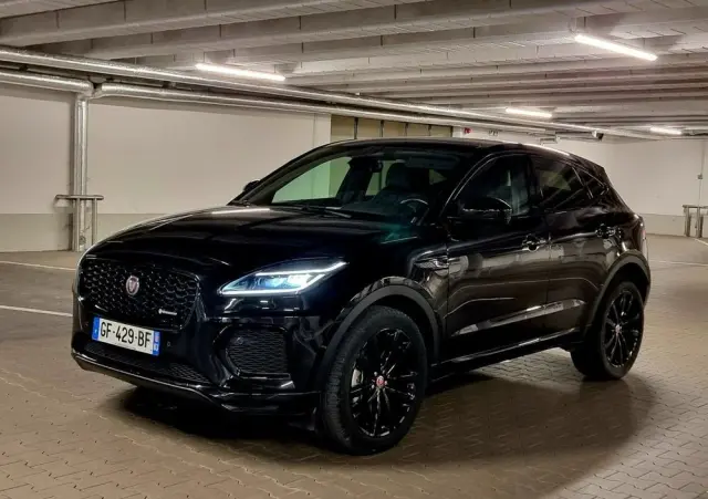 JAGUAR E-Pace 