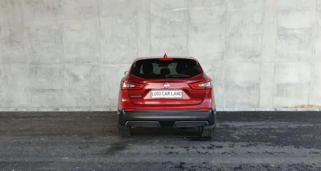 NISSAN Qashqai 1.3 DIG-T TEKNA