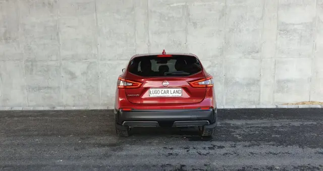 NISSAN Qashqai 1.3 DIG-T TEKNA