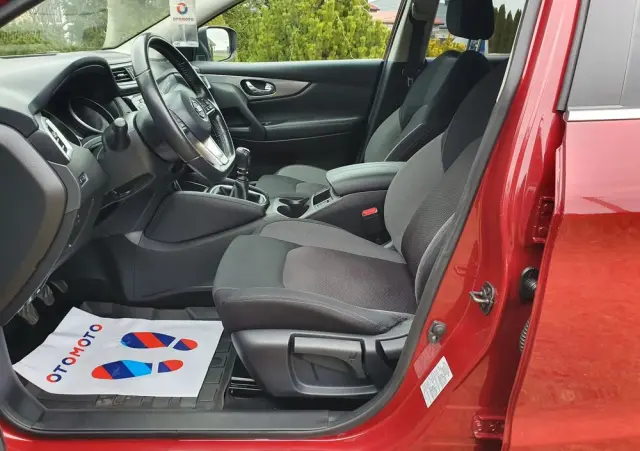 NISSAN Qashqai 1.3 DIG-T TEKNA