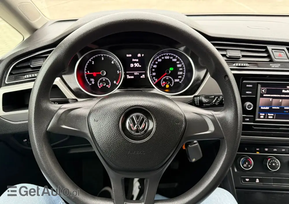VOLKSWAGEN Touran 2.0 TDI SCR DSG Comfortline