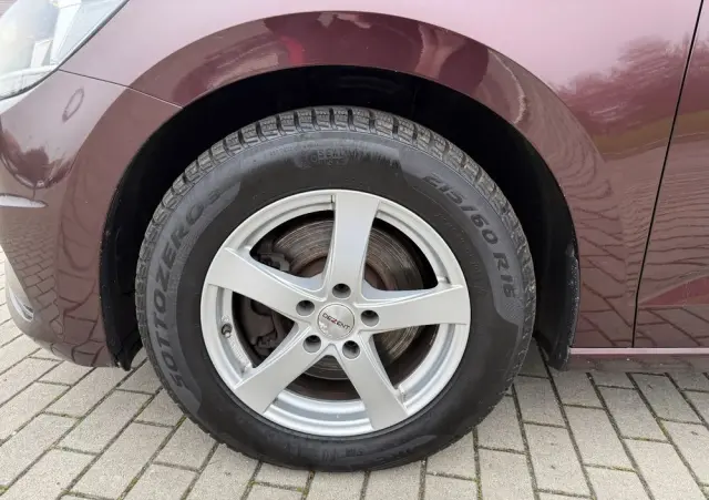 VOLKSWAGEN Touran 2.0 TDI SCR DSG Comfortline