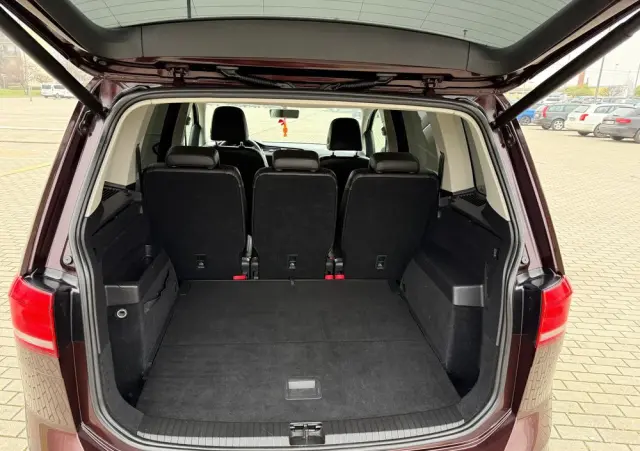 VOLKSWAGEN Touran 2.0 TDI SCR DSG Comfortline