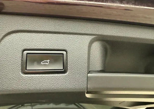 VOLKSWAGEN Touran 2.0 TDI SCR DSG Comfortline